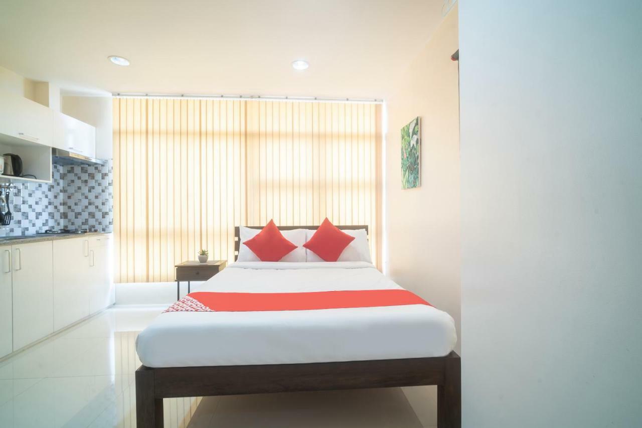 Oyo 199 Solange Apartelle Davao City Exteriör bild