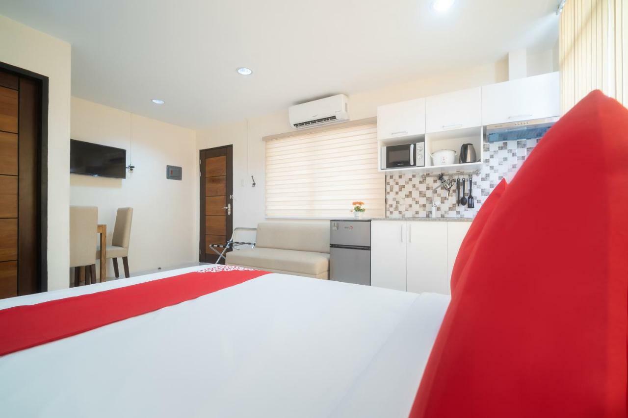 Oyo 199 Solange Apartelle Davao City Exteriör bild