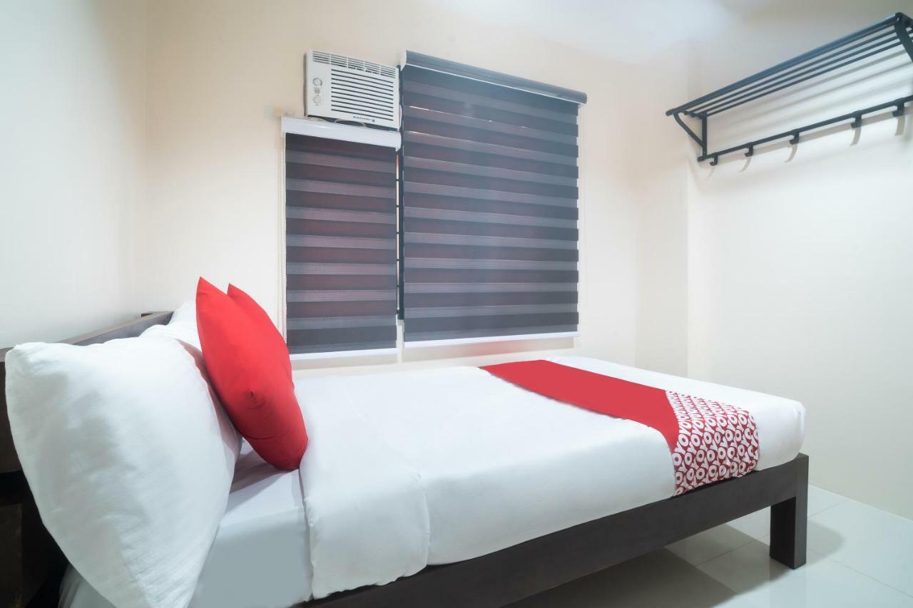Oyo 199 Solange Apartelle Davao City Exteriör bild