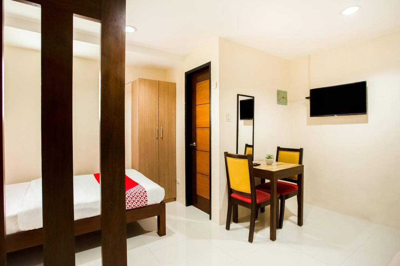 Oyo 199 Solange Apartelle Davao City Exteriör bild